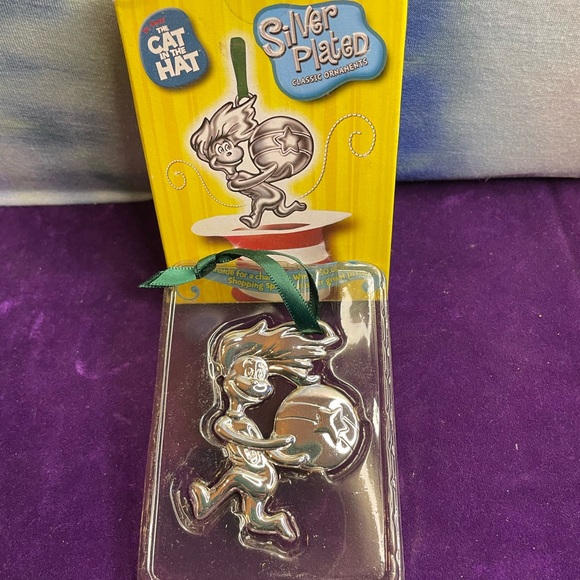Dr Seuss Vintage Christmas Ornaments - Picture 4 of 8